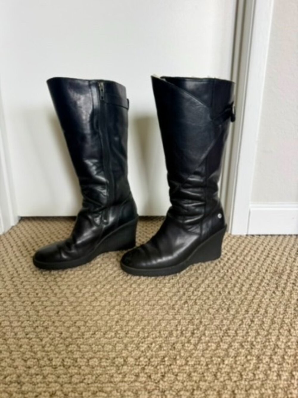 UGG Black Leather Tall Knee-High Wedge Boot | Sheepskin Lined | Size 7 - Picture 3 of 6